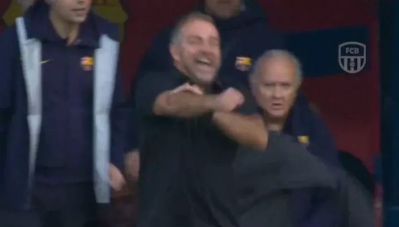 El técnico alemán Hansi Flick celebró eufóricamente la agónica victoria del Barcelona ante el Girona en tiempo agregado.