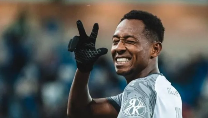 El delantero salvadoreño, Brayan Gil anotó en una nueva victoria del FC Baltika en la Premier League de Rusia.