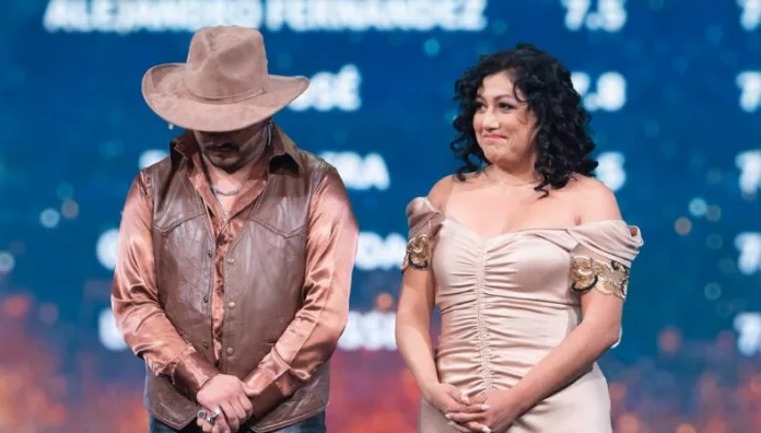 ¡Una decisión difícil! “Yo me llamo” reveló a su quinto eliminado El “Escenario de los Sueños” vivió una noche intensa en la cuarta temporada de “Yo me llamo El Salvador”. Dos imitadores se enfrentaron voto a voto, pero solo uno logró continuar en la competencia.