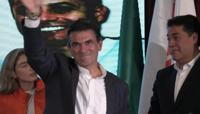 Rodrigo Paz gana la segunda vuelta presidencial en Bolivia El presidente electo de Bolivia, Rodrigo Paz, aseguró que el país empieza a recuperar su lugar en la escena internacional tras dos décadas de gobiernos socialistas.