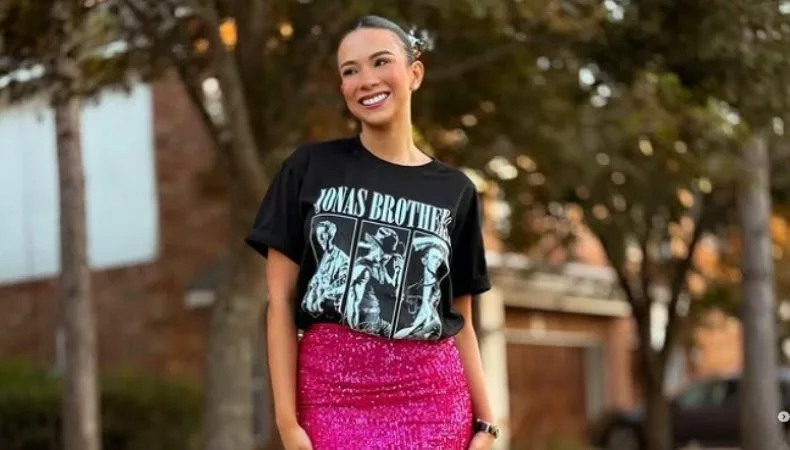 La conductora de “Play” viajó hasta Houston, Texas, para vivir una experiencia que tenía en su bucket list: ver en vivo a los Jonas Brothers. Compartió cada detalle de la aventura y hasta revivió su amor adolescente por Joe Jonas.