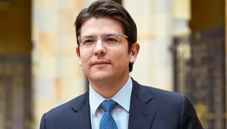 Uno de los implicados en el asesinato a tiros del aspirante presidencial colombiano Miguel Uribe Turbay fue condenado a 21 años de prisión.