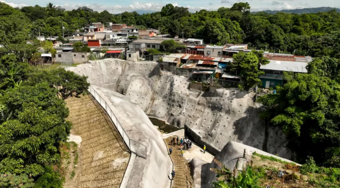 Hace un año, un equipo del Informativo Teledos dio a conocer la problemática, que se había generado por las lluvias que en ese entonces afectaban al país.