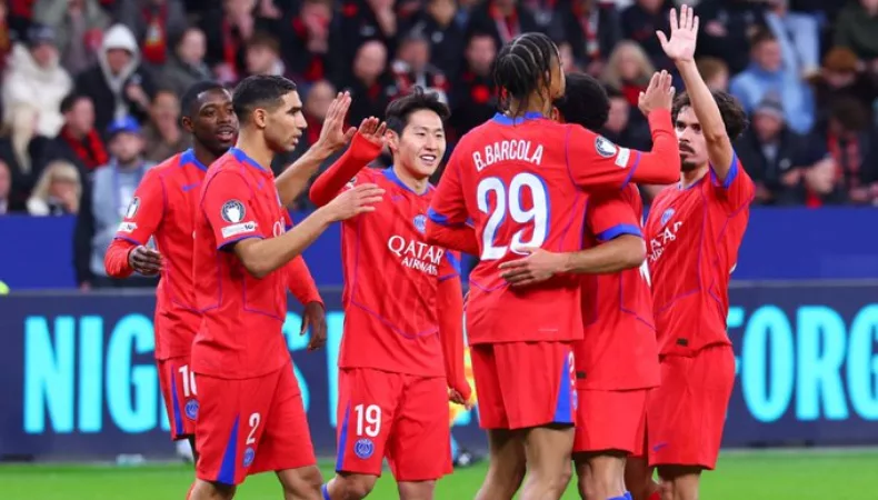 PSG es el líder de la Fase de Liga de la Champions PSG es el líder de la Fase de Liga. Mientras que, el Barcelona se ubica en zona de