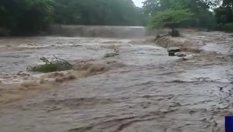 Octubre ha sido históricamente el mes con más desastres por lluvias en el país, dejando inundaciones, deslaves, daños a infraestructura y cultivos, además de víctimas y damnificados.