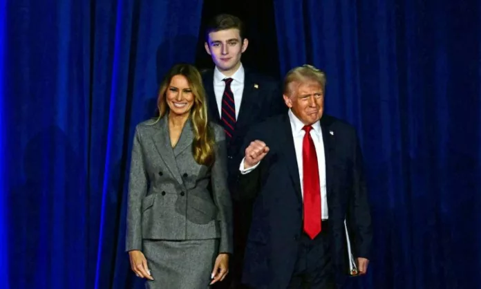 Barron Trump multimillonario El hijo menor del presidente Donald Trump, Barron, tiene una fortuna de $150 millones de dólares a sus 19 años, por inversiones en criptomonedas