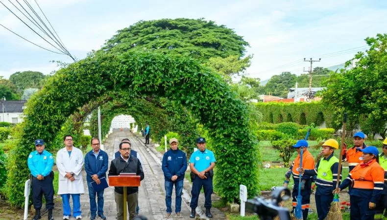 La Alcaldía de San Salvador Centro anunció un plan especial por el Día de los Difuntos que se implementará en los 18 cementerios municipales bajo su administración.
