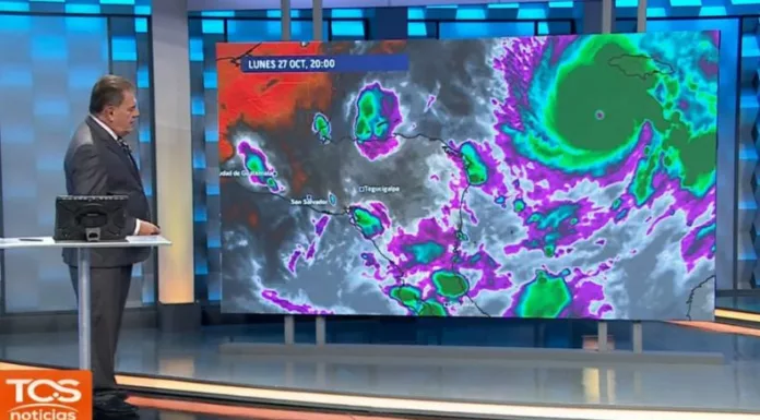 Debido al remanente de humedad que ingresa desde el mar Caribe, tendremos hoy algunas lluvias en el país, a partir de la tarde.