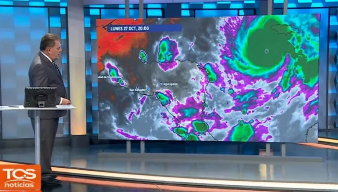 Hoy tendremos algunas lluvias por remanente de humedad Debido al remanente de humedad que ingresa desde el mar Caribe, tendremos hoy algunas lluvias en el país, a partir de la tarde.