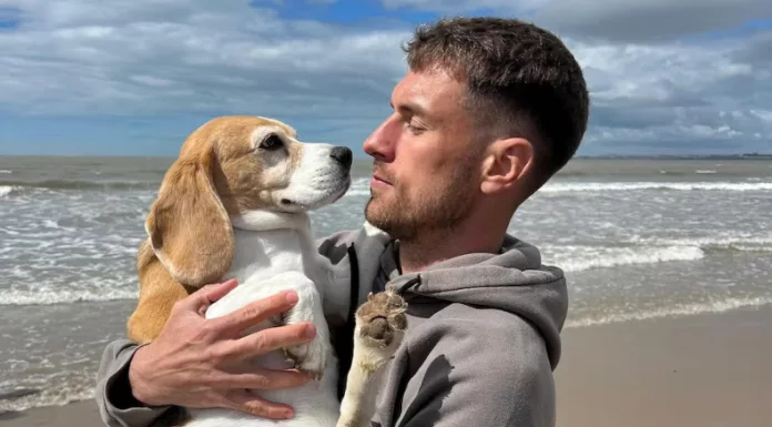 El galés Aaron Ramsey vive horas angustiantes junto a su familia luego de la desaparición de Halo, su mascota.
