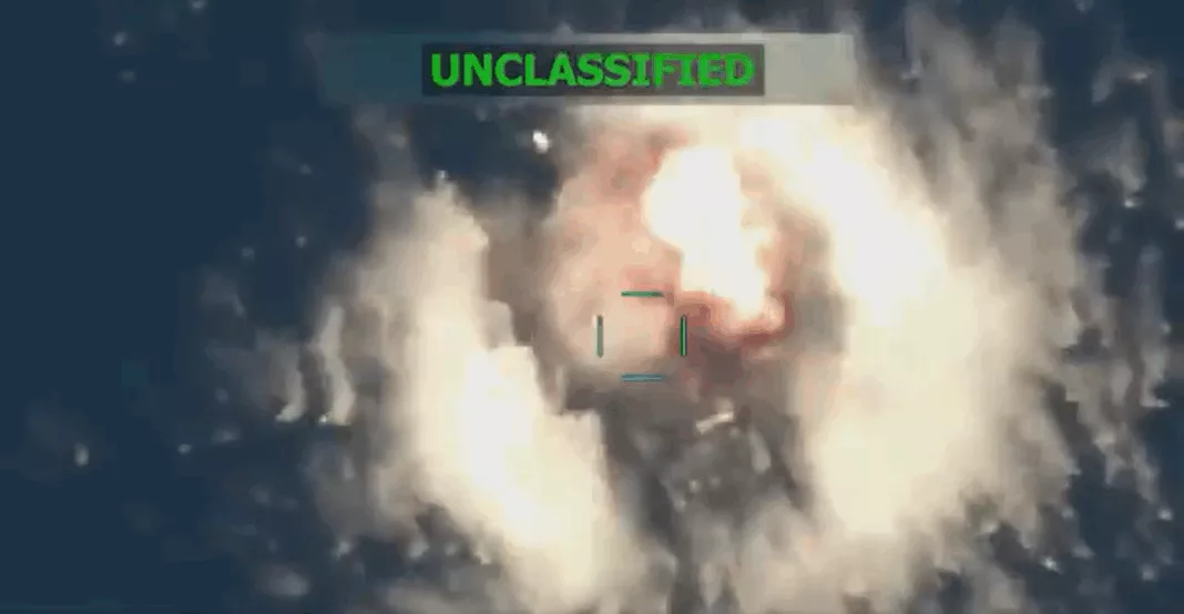 El gobierno estadounidense dijo que en la embarcación se traficaba droga y era operada por una Organización Terrorista Designada (OTD) en el Pacífico Oriental.