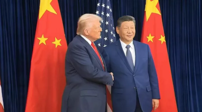 El presidente de Estados Unidos, Donald Trump anunció una reducción al 10% de los aranceles a China vinculados al fentanilo, tras reunirse con su homólogo Xi Jinping en Corea del Sur.