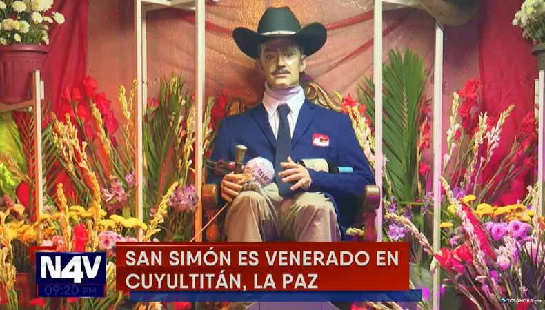 Cada año, cientos de fieles llegan al distrito de Cuyultitán para honrar a San Simón, ofrecer sus ofrendas y participar en rituales.