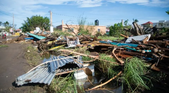 El presidente Nayib Bukele informó que El Salvador apoyará a Jamaica con ayuda humanitaria luego del paso del huracán Melissa.