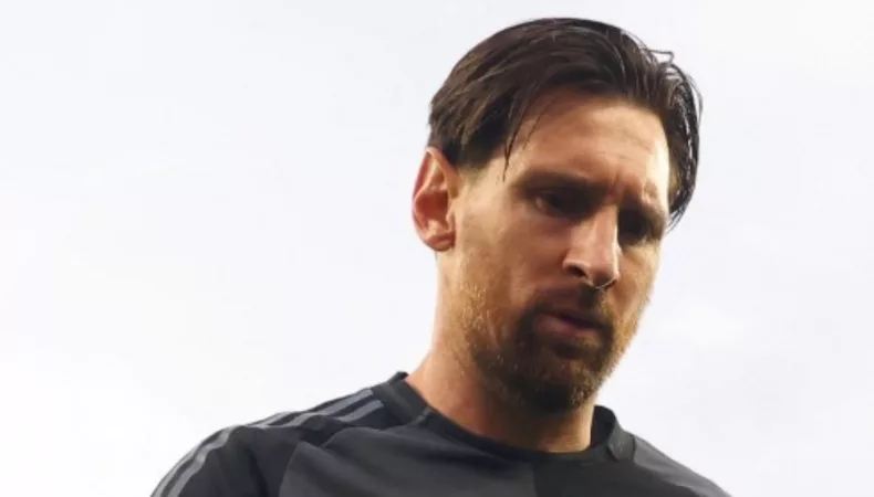 Messi anota, pero Inter Miami pierde ante Nashville Lionel Messi anotó en la derrota del Inter Miami ante el Nashville y todo se definirá en el tercer partido de la serie.