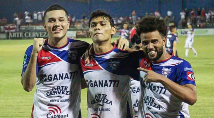 Luis Ángel Firpo sigue líder del torneo. Mientras que Club Deportivo FAS ya es segundo en la fecha 19 del campeonato.