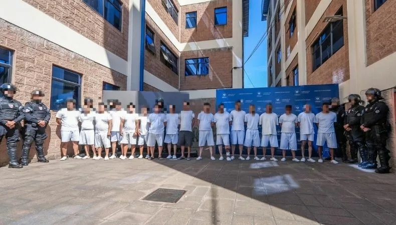 El pasado 31 de octubre, las autoridades de seguridad capturaron a más de 30 personas acusadas de hurtar celulares en autobuses.