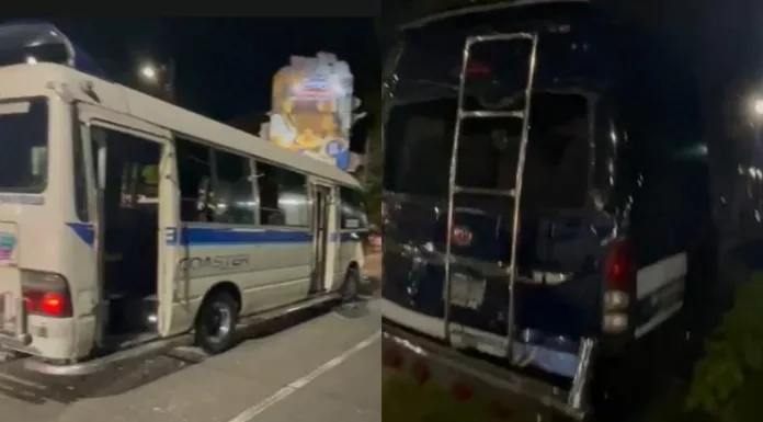 Un accidente de tránsito entre dos microbuses se registró la tarde de este martes en la carretera Panamericana en dirección hacia Santa Tecla.