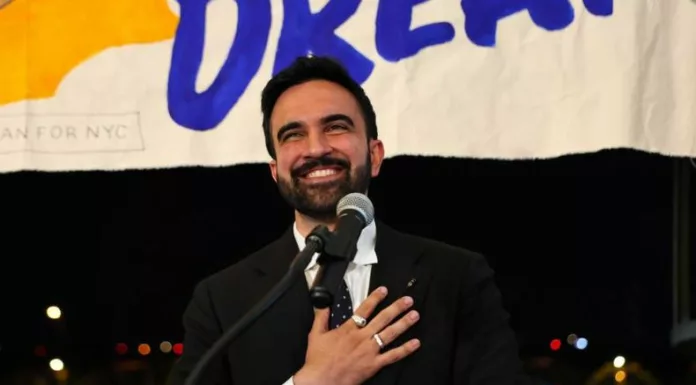 Nueva York eligió al izquierdista musulmán Zohran Mamdani como su nuevo alcalde y los demócratas ganaron dos importantes gobernaciones estatales.