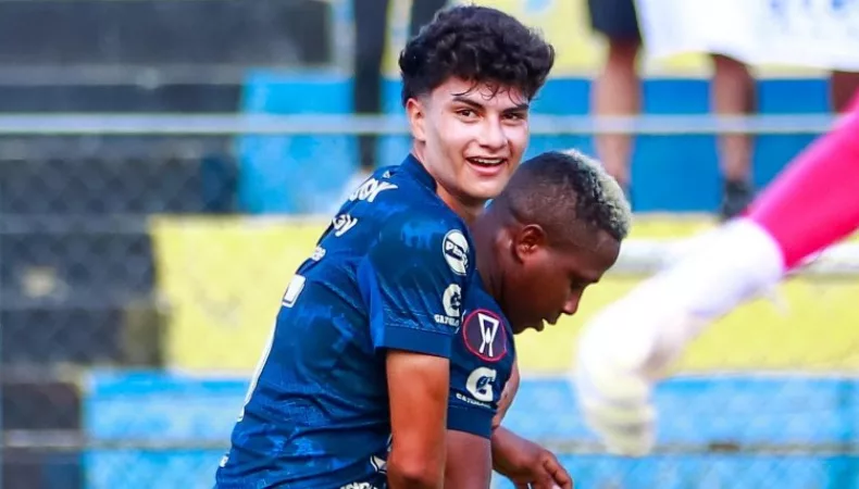 Alianza derrotó por la mínima diferencia a Municipal Limeño para cortar una racha negativa de cuatro jornadas sin ganar.