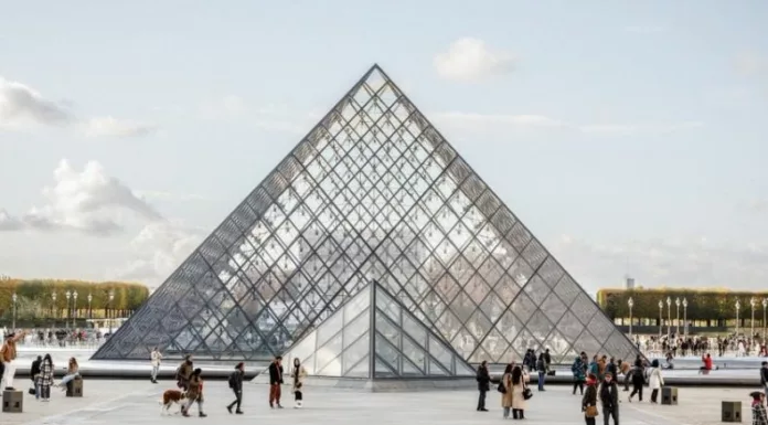 Un Tribunal criticó este jueves a la dirección del Louvre por preferir 