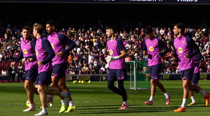 Barcelona realizó un entreno a puerta abierta en el Camp Nou en lo que significó la vuelta al recinto deportivo tras más de dos años.