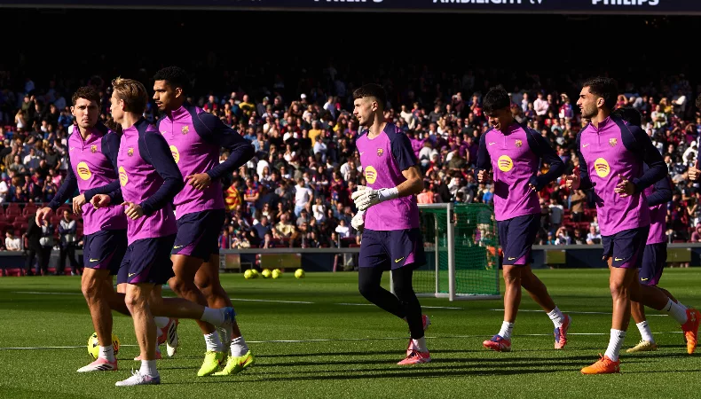 Barcelona realizó un entreno a puerta abierta en el Camp Nou en lo que significó la vuelta al recinto deportivo tras más de dos años.