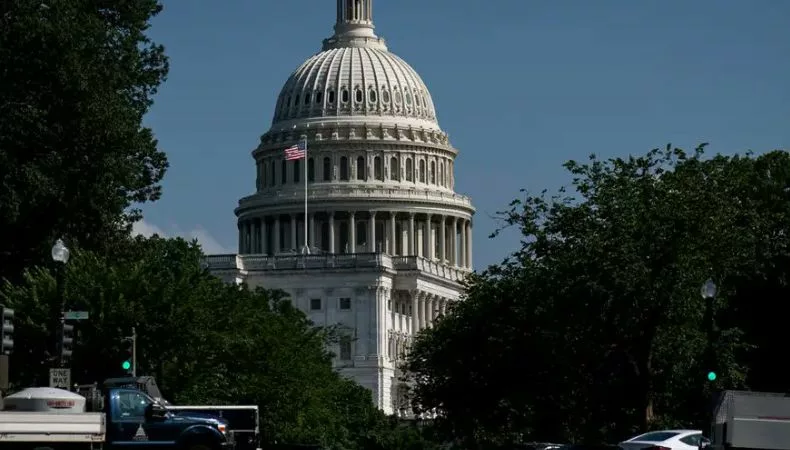 El Senado de EE. UU. aprobó el domingo un proyecto de ley para financiar al Gobierno hasta el 30 de enero de 2026.