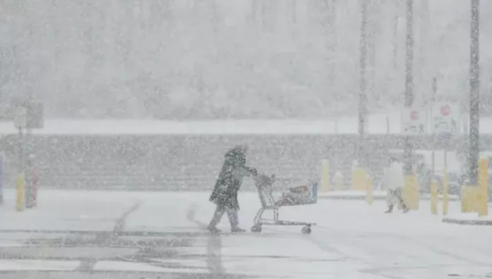 Emiten alerta por ola de frío en el noreste de Estados Unido El noreste de Estados Unidos se encuentra bajo una advertencia climática debido a una intensa ola de frío que ha obligado a posponer viajes.