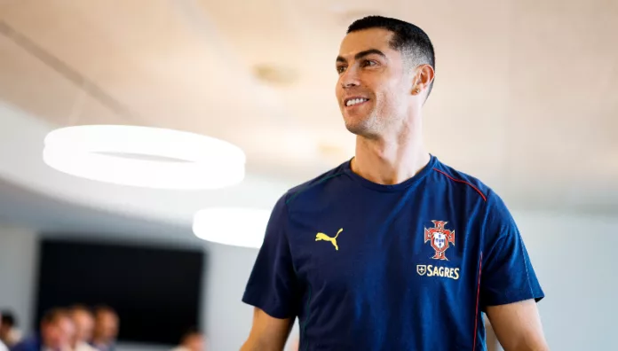 Cristiano Ronaldo asegura que el Mundial 2026 será el último que jugará Cristiano Ronaldo reveló que la Copa Mundial del 2026 será la última que juegue con la selección de Portugal.