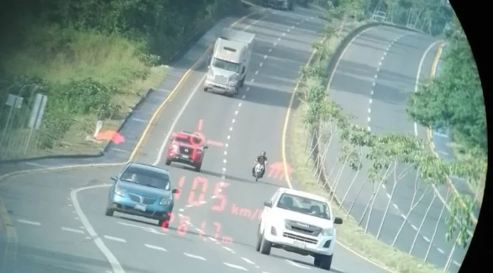 Pere Navarro, director general de Tráfico de España dice que la solución es hacer cumplir la ley tránsito. Debe verse como proyecto de país.