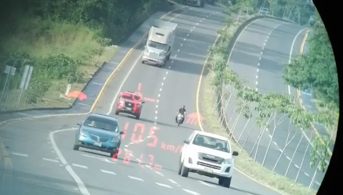 Pere Navarro, director general de Tráfico de España dice que la solución es hacer cumplir la ley tránsito. Debe verse como proyecto de país.