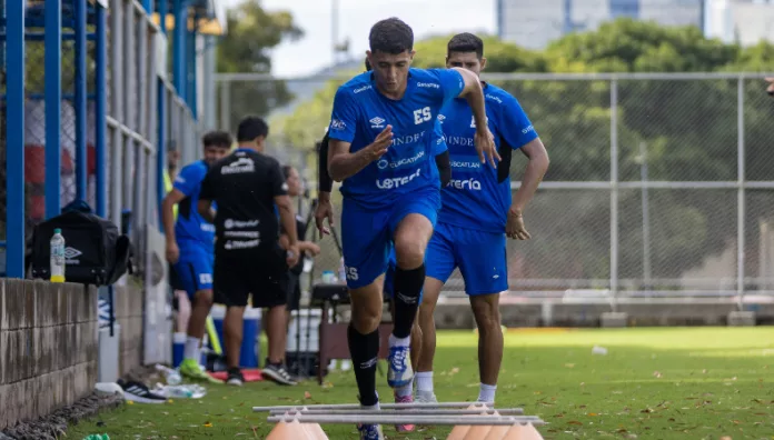La Selecta visita a Surinam La Selecta sigue su camino en las Eliminatorias Mundialistas ante la selección de Surinam y lo podrás ver por Canal 4.