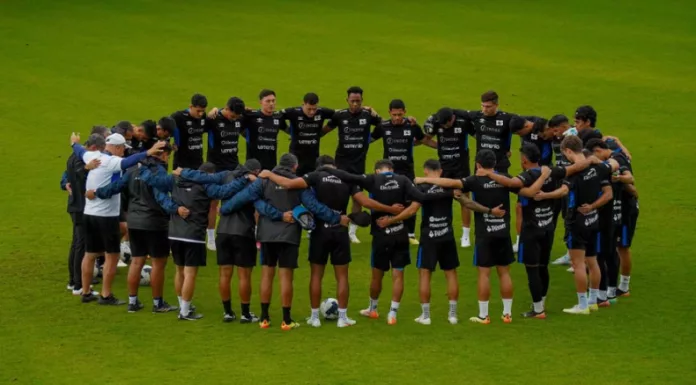 La Selecta se juega la última oportunidad de mantenerse con opciones de clasificar al Mundial 2026 visitado a la selección de Surinam.