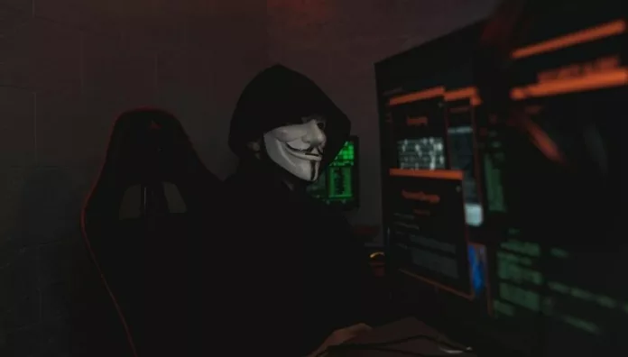 Suplantación de identidad aumenta con servicios de entrega digital La suplantación de identidad avanza de forma silenciosa y pone a prueba la seguridad de usuarios y empresas.