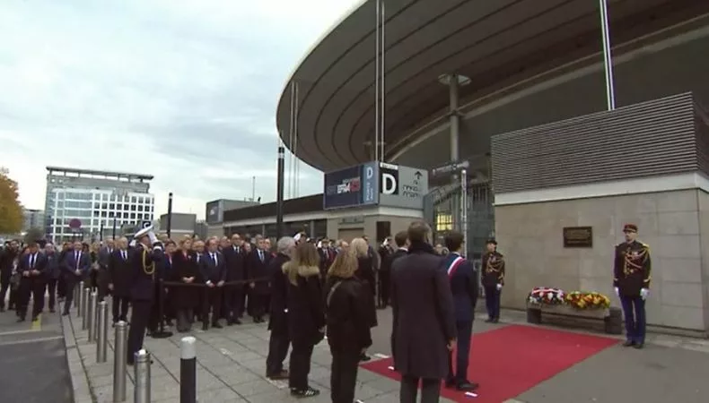 Hace 10 años, 132 perdieron la vida en los atentados perpetrados por yihadistas en bares y una sala de conciertos de París, Francia.