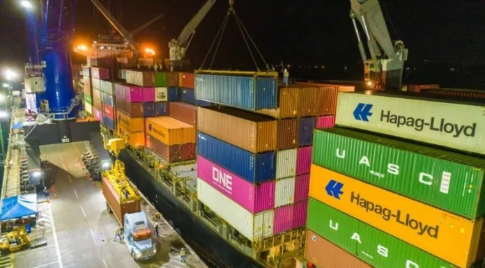 El Salvador y Estados Unidos avanzan hacia un Acuerdo de Comercio Recíproco que fortalece sus relaciones económicas.