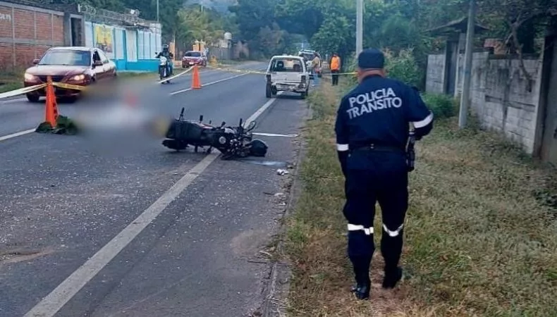 Accidentes de tránsito dejan una persona fallecida y al menos siete lesionadas En lo que va de este domingo, una persona murió y al menos siete resultaron lesionadas en distintos accidentes de tránsito registrados en el país.