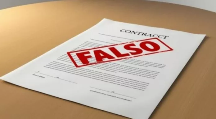 Las autoridades desarticularon, este domingo, una red vinculada a la falsificación de documentos en las que participaron notarios.