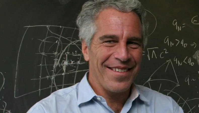 Con esa votación, se instruye al Departamento de Justicia a divulgar los documentos relacionados a la investigación del caso Jeffrey Epstein.