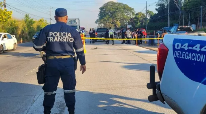 Un hombre murió tras ser atropellado en el kilómetro 26 ½ de la carretera Panamericana, en el distrito de San Juan Opico, La Libertad Centro.