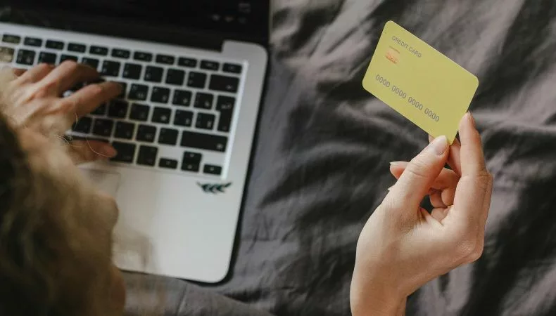 NIU, alternativa digital que permite a cualquier persona, sin importar su historial crediticio o ingreso, acceder a una tarjeta de crédito.