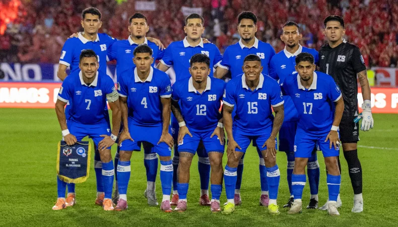 El Salvador volvió a bajar varios peldaños en la última actualización del ranking mundial de la FIFA publicado este miércoles.