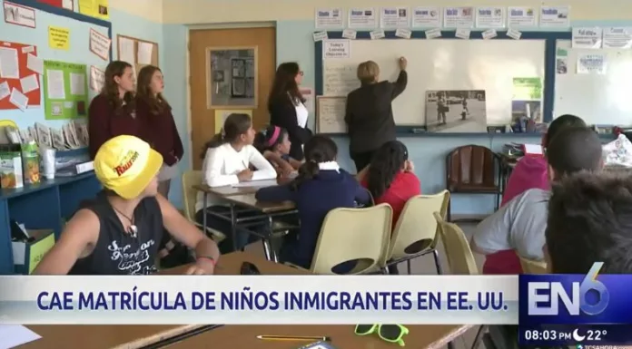 Cada vez hay menos niños inmigrantes que asisten a las escuelas en Estados Unidos, según reportes recientes.