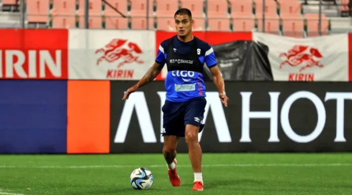 Erick Cabalceta que se desempeña como defensa no volverá a vestir la camiseta de la selección nacional mayor.