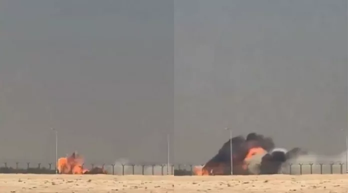 Un piloto de la Fuerza Aérea India falleció cuando el avión de combate que tripulaba se estrelló durante una demostración en el Salón Aeronáutico de Dubái.