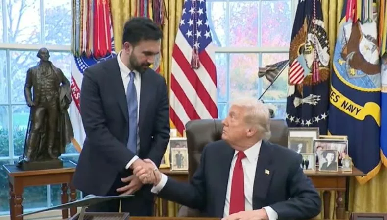 Trump recibe al alcalde electo de Nueva York y promete ayudarlo Trump recibió en la Casa Blanca al alcalde electo de Nueva York, Zohran Mamdani, y aseguró que el encuentro fue “muy productivo”.