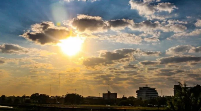 El Ministerio de Medio Ambiente anticipa un fin de semana caluroso, con baja probabilidad de lluvias y tormentas.
