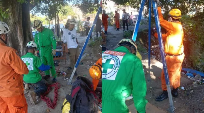 El cuerpo de un hombre de 58 años fue encontrado esta mañana en un barranco de la urbanización Sierra Morena, en el distrito de Soyapango, San Salvador Este.
