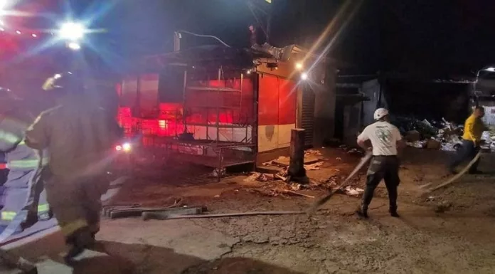 El incendio en el Mercado Colón dejó solo daños materiales. Otros siniestros afectaron viviendas en Santo Tomás y Olocuilta.